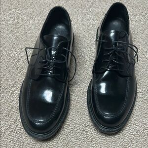 Bostonian Black Oxfords Sleek Leather Design